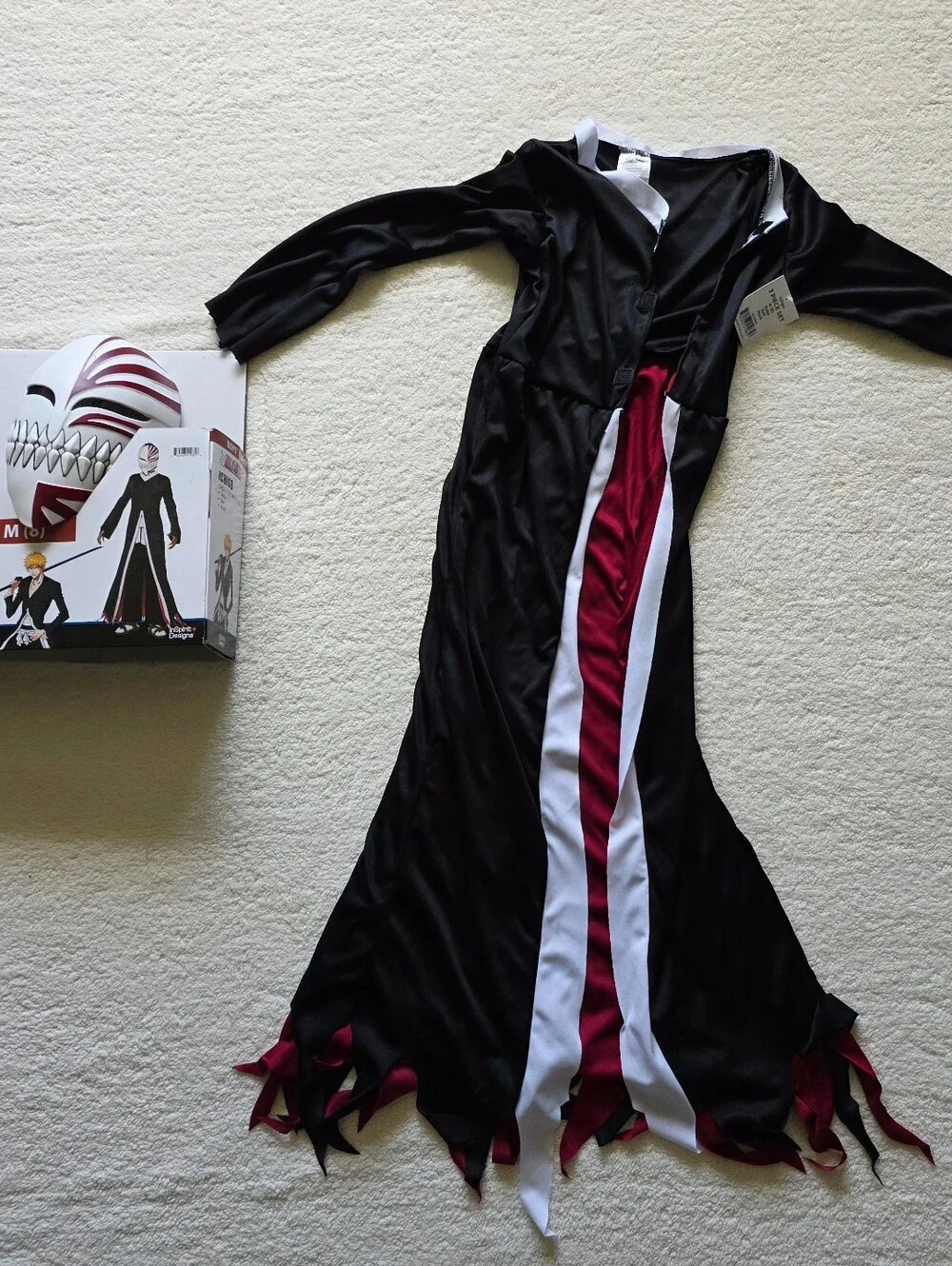New Bleach Ichigo Halloween costume Iconic mask and robe complete outfit size 8 - Picture 2 of 6